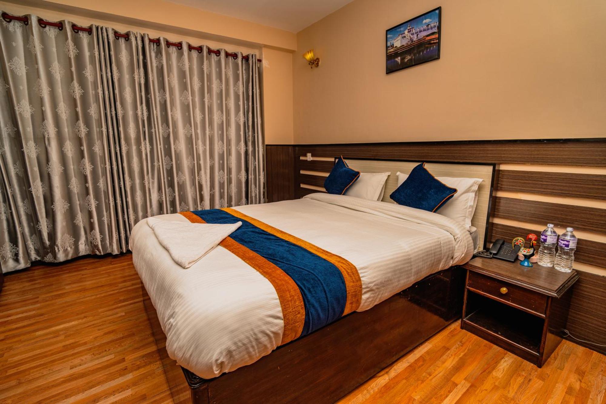 Karma Travellers Home Kathmandu Exteriör bild