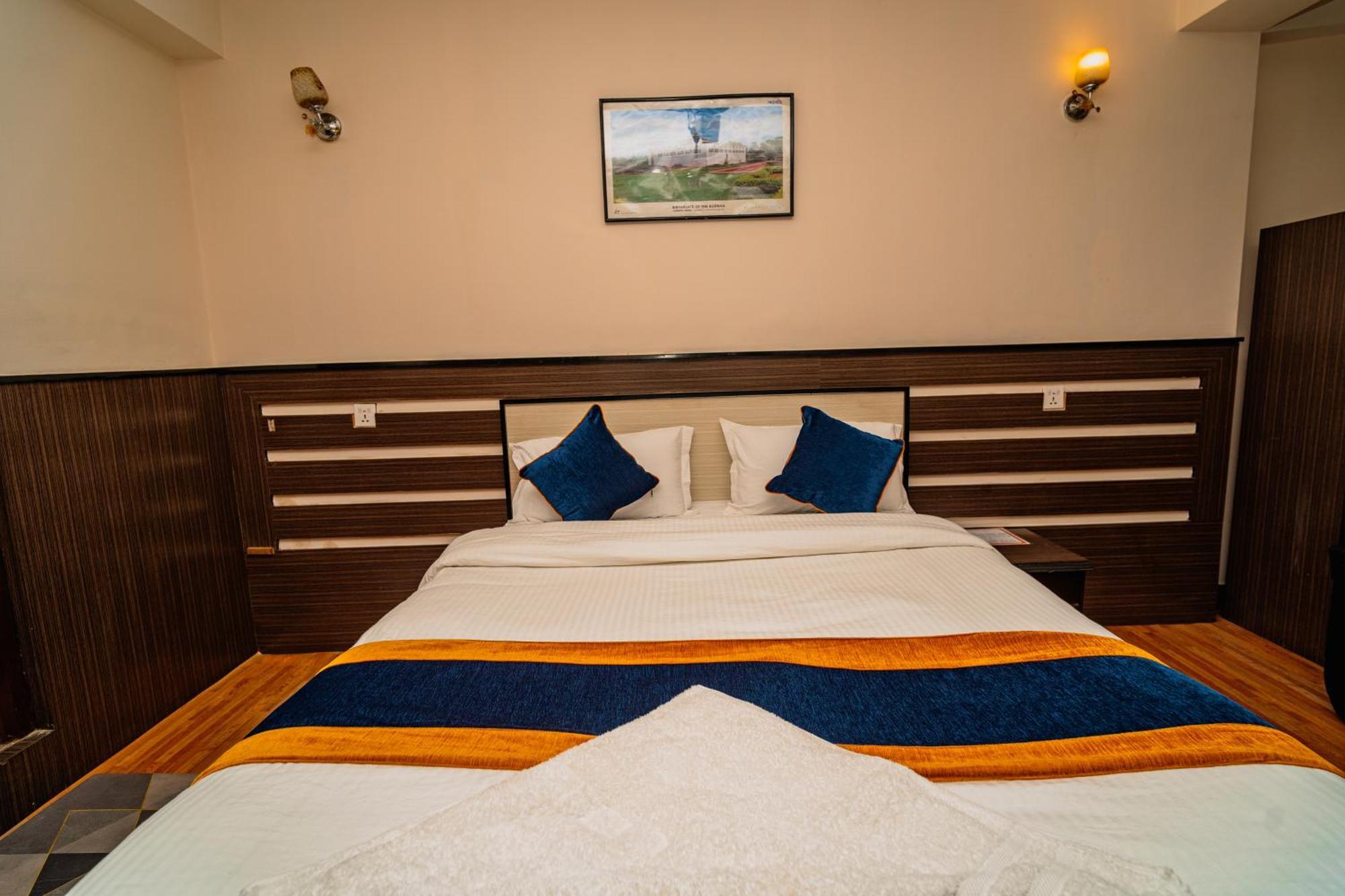 Karma Travellers Home Kathmandu Exteriör bild
